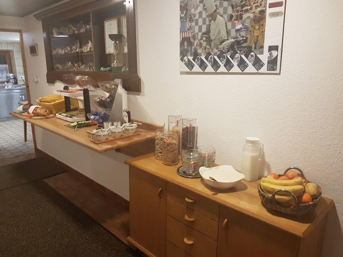 Gasthof Pension Santeler Sankt Leonhard im Pitztal Luaran gambar